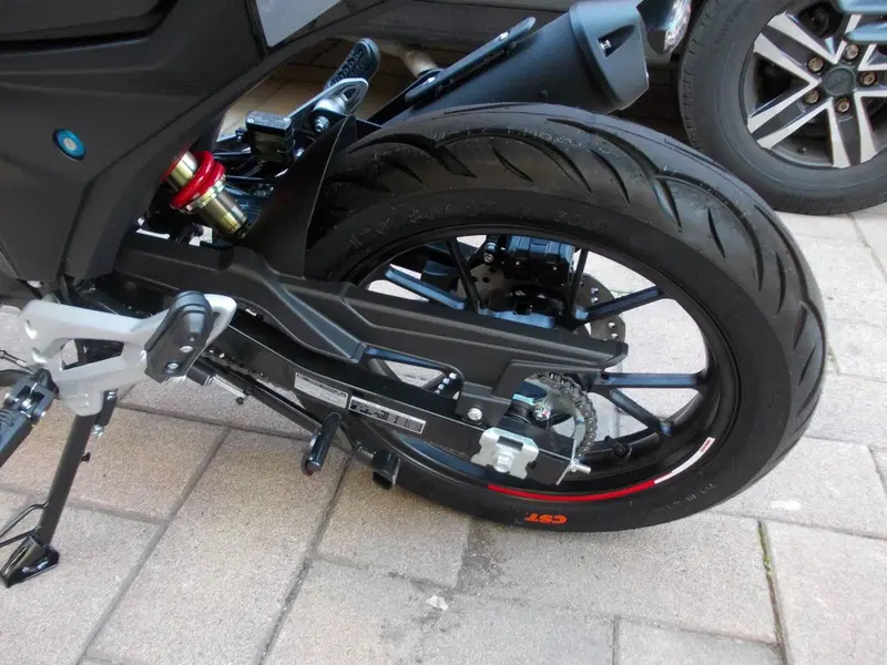 Keeway Motor RKS 125 (2025 - 26) (8)