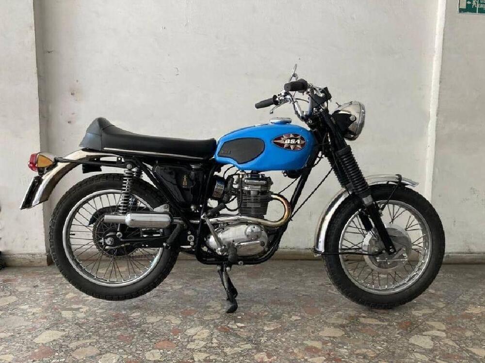 Bsa B 25 STARFIRE 