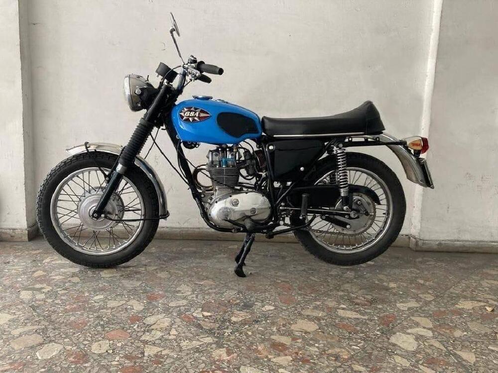 Bsa B 25 STARFIRE  (2)