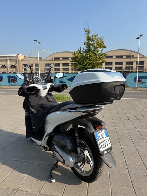 Honda SH 150i (2020 - 23) (2)