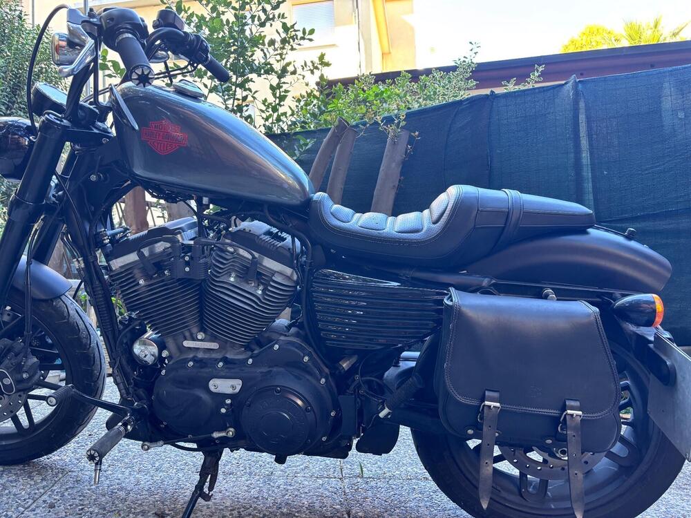 Harley-Davidson 1200 Custom (2017) - XL 1200C (3)