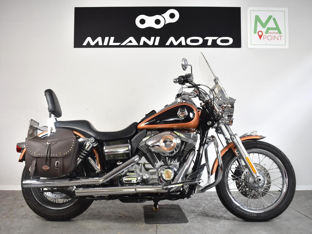 Harley-Davidson 1584 Super Glide Custom (2007) - FXDC