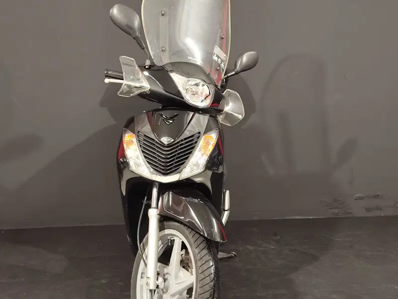 Honda SH 125 i (2009 - 12) (3)