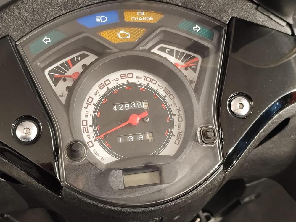 Honda SH 125 i (2009 - 12) (5)