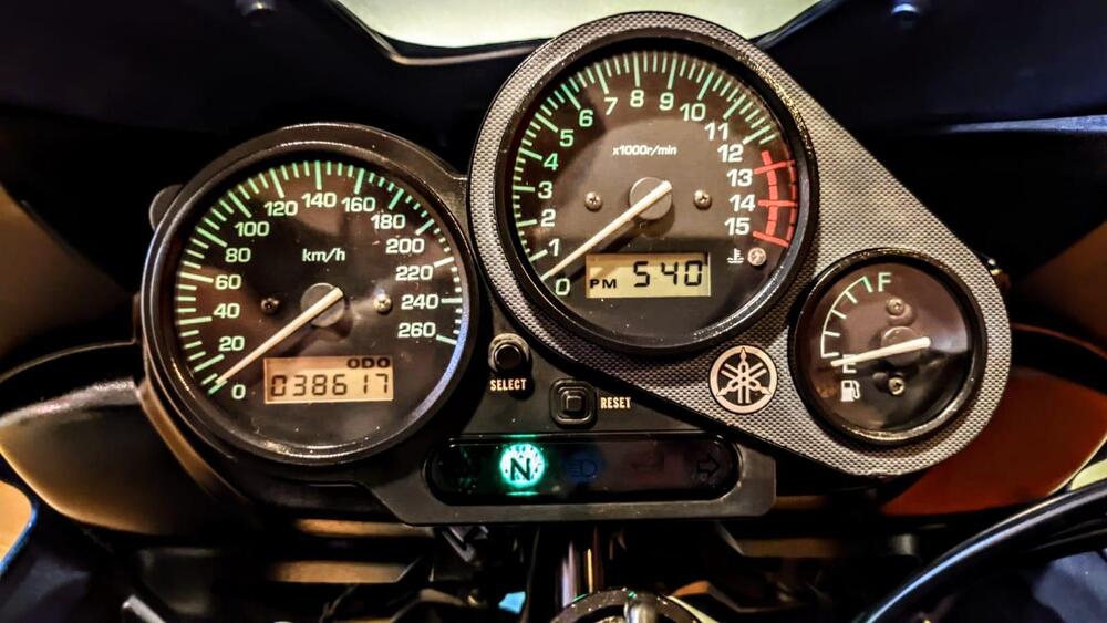 Yamaha FZ6 Fazer (2004 - 07) (5)