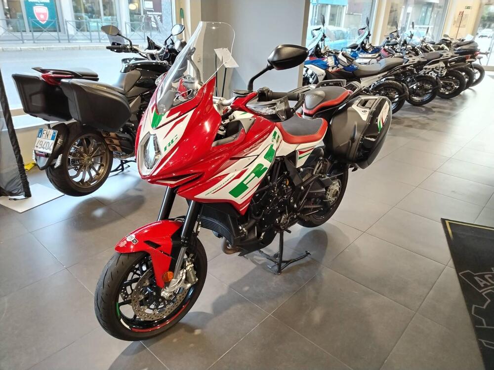 MV Agusta Turismo Veloce 800 RC SCS (2022 - 25) (2)