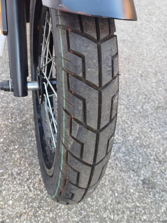 Motron Motorcycles Revolver 125 (2021 - 25) (4)