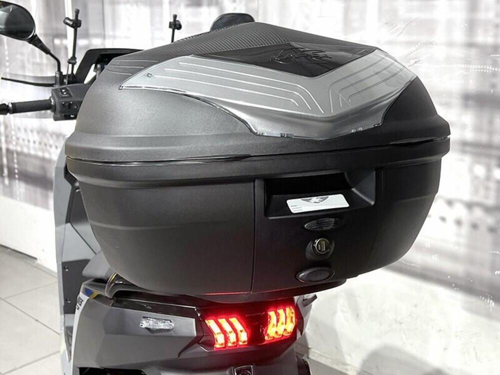 Peugeot Tweet 125 FL GT ABS (2024) (5)