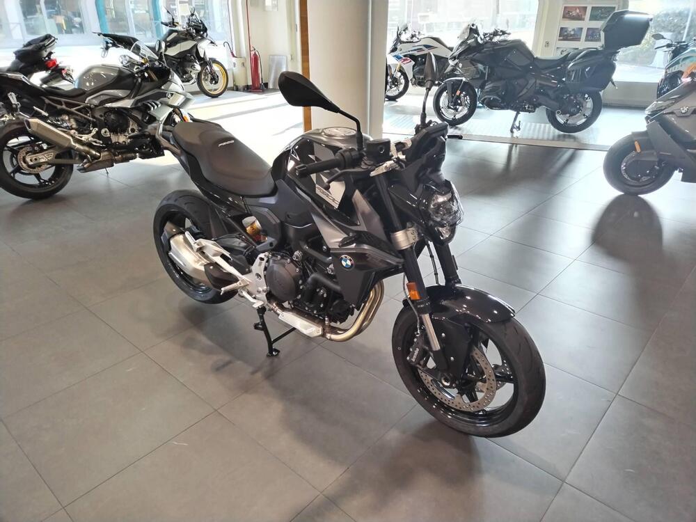 Bmw F 900 R (2025) (2)