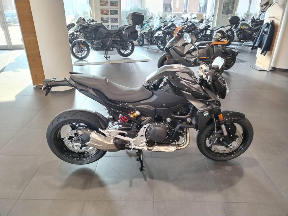 Bmw F 900 R (2025) (3)
