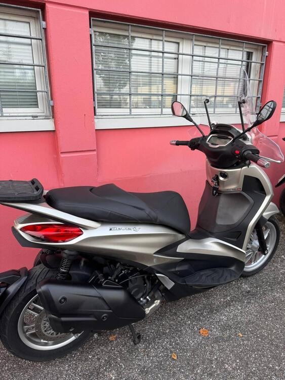 Piaggio Beverly 400 ABS-ASR (2021 - 24) (3)