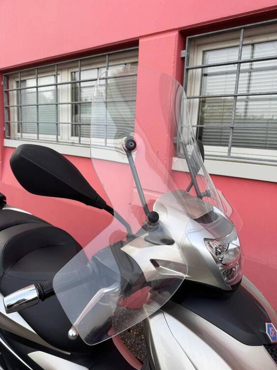 Piaggio Beverly 400 ABS-ASR (2021 - 24) (4)