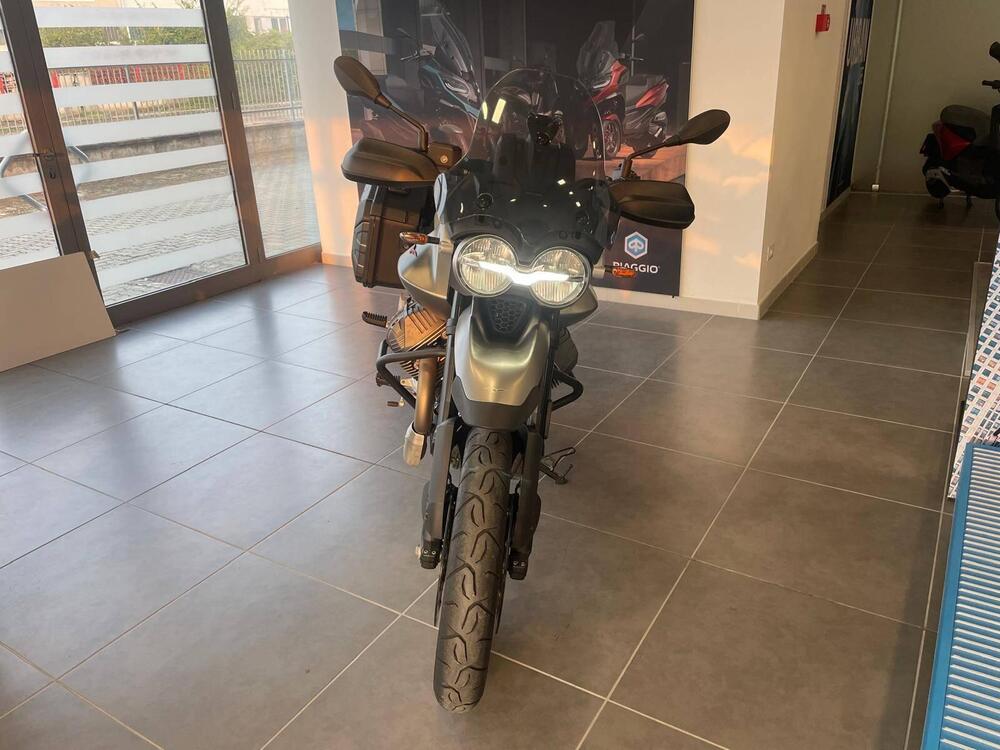 Moto Guzzi V85 Strada (2024 - 25) (2)