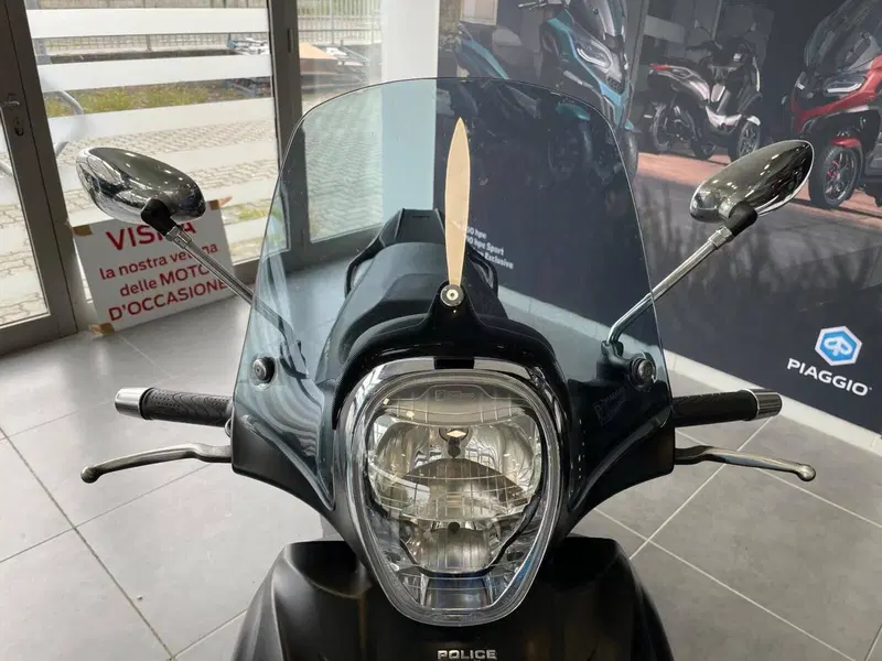 Piaggio Beverly 300 i.e. ABS-ASR (2016 - 20) (12)