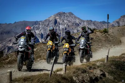 530 km di fuoristrada alla HAT con le nuove Triumph Scrambler 400 XC: lo stress test con Pro e Contro [VIDEO E GALLERY]