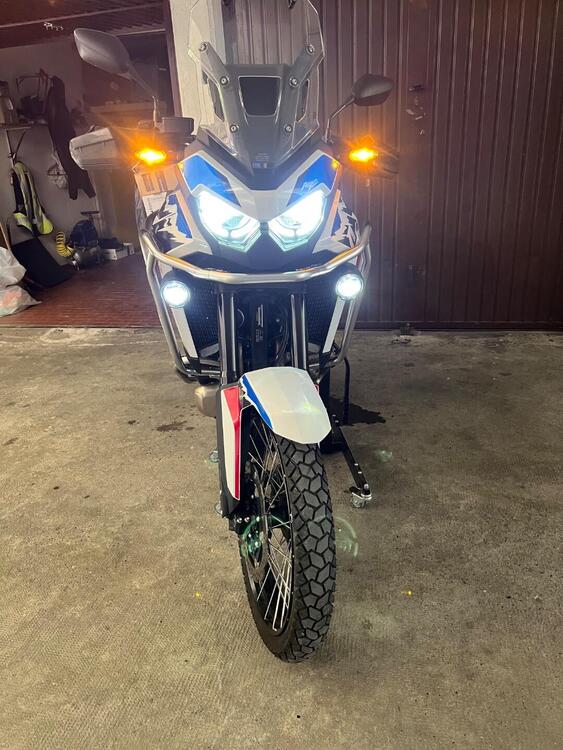 Honda Africa Twin CRF 1100L ES DCT (2024 - 25) (3)