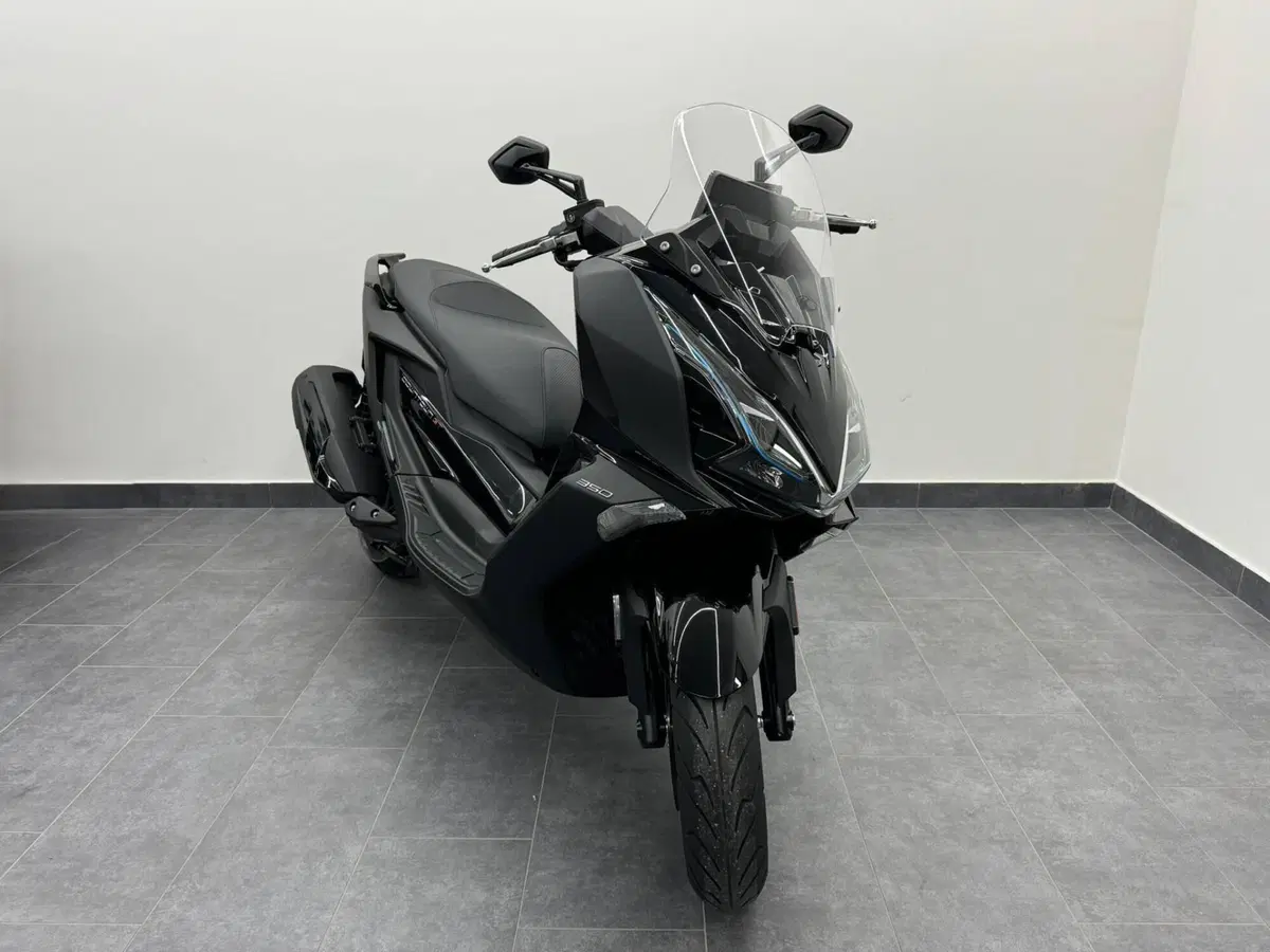 Kymco Downtown 350i GT (2024 - 26) (2)