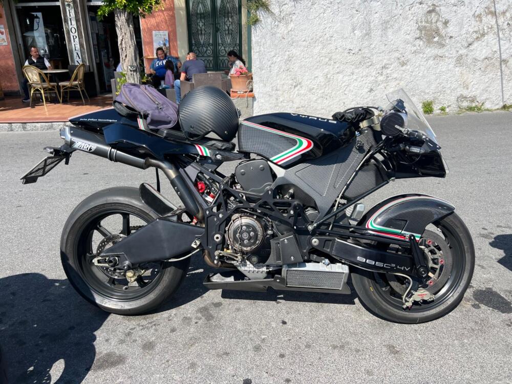 Vyrus 985 C3 4v (2012 - 20) (3)