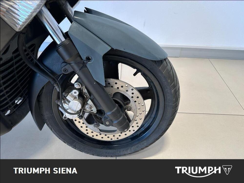 Yamaha X-Max 250 (2010 - 13) (5)