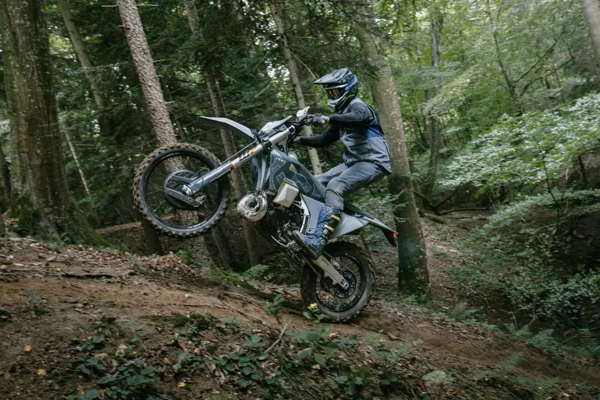 Husqvarna svela le Enduro Pro 2026: TE 300 Pro e FE 350 Pro [GALLERY] (11)
