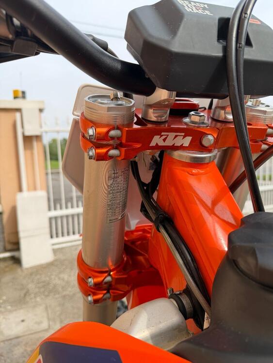 KTM 450 SX-F Factory (2021) (5)