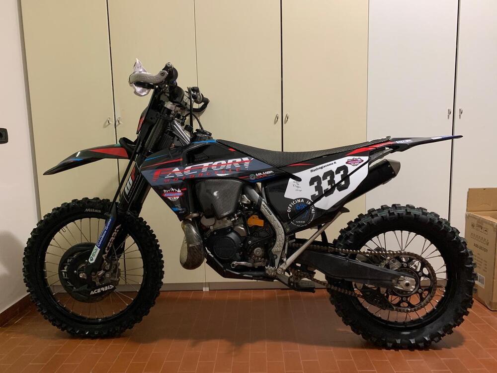 Husqvarna TE 250i (2022)