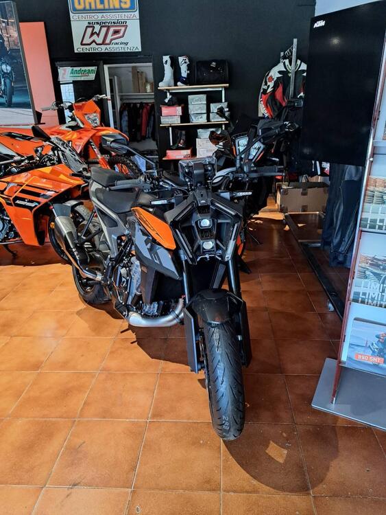 KTM 990 Duke (2024 - 26) (2)