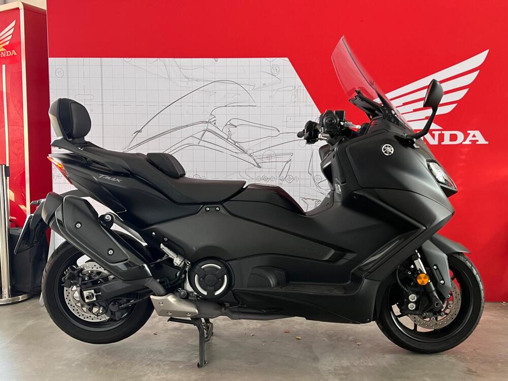 Yamaha T-Max 560 (2022 - 24)