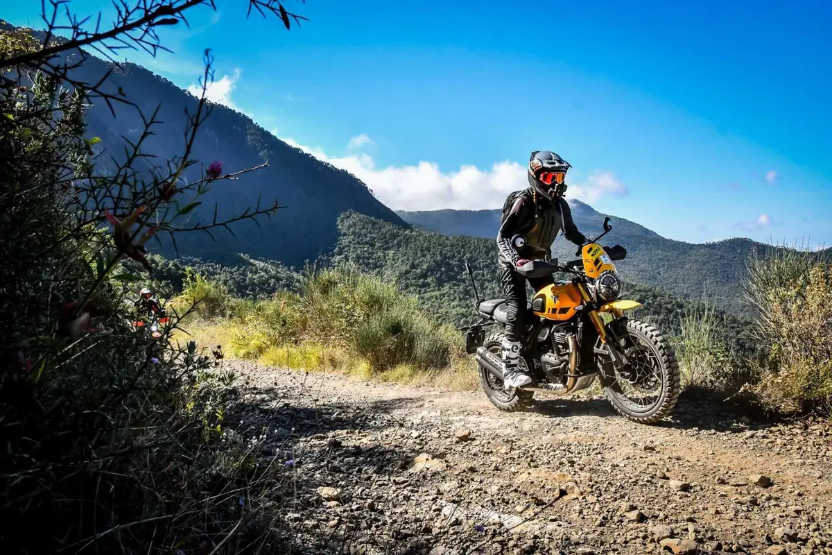 530 km di fuoristrada alla HAT con le nuove Triumph Scrambler 400 XC: lo stress test con Pro e Contro [VIDEO E GALLERY] (2)