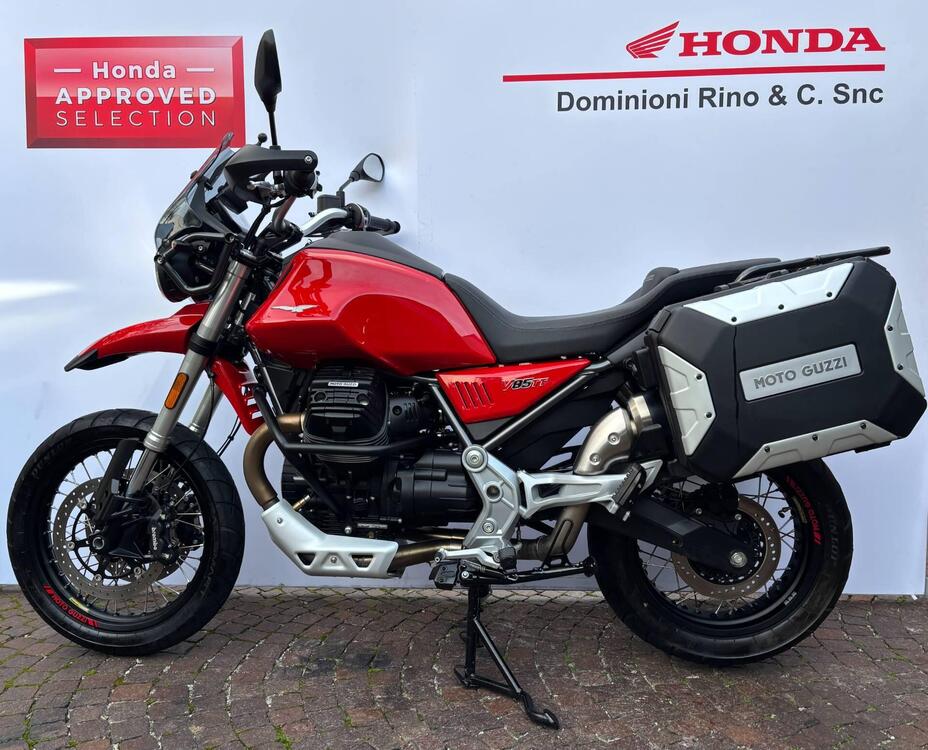 Moto Guzzi V85 TT Travel (2020) (2)