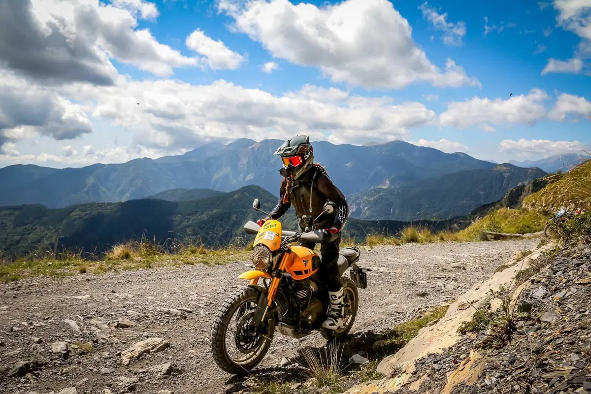 530 km di fuoristrada alla HAT con le nuove Triumph Scrambler 400 XC: lo stress test con Pro e Contro [VIDEO E GALLERY] (4)