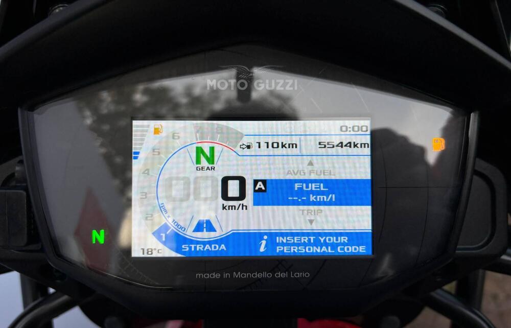 Moto Guzzi V85 TT Travel (2020) (3)