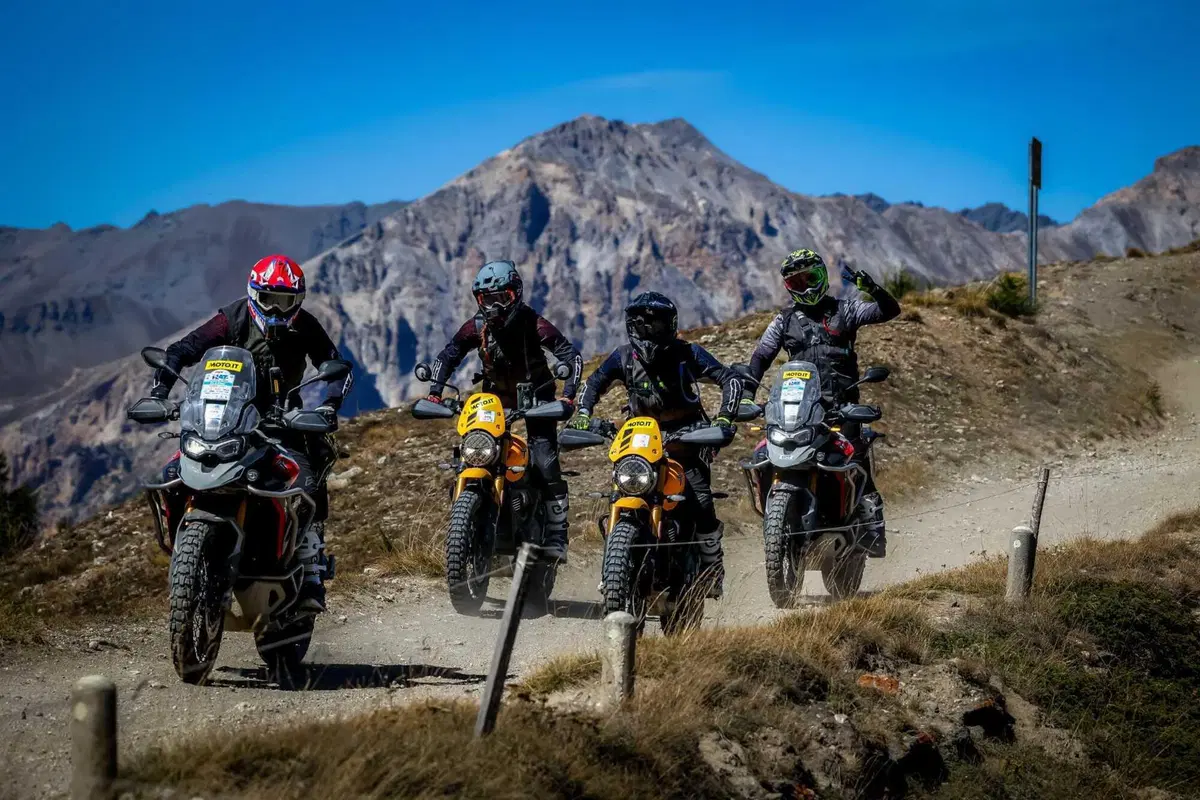 530 km di fuoristrada alla HAT con le nuove Triumph Scrambler 400 XC: lo stress test con Pro e Contro [VIDEO E GALLERY]