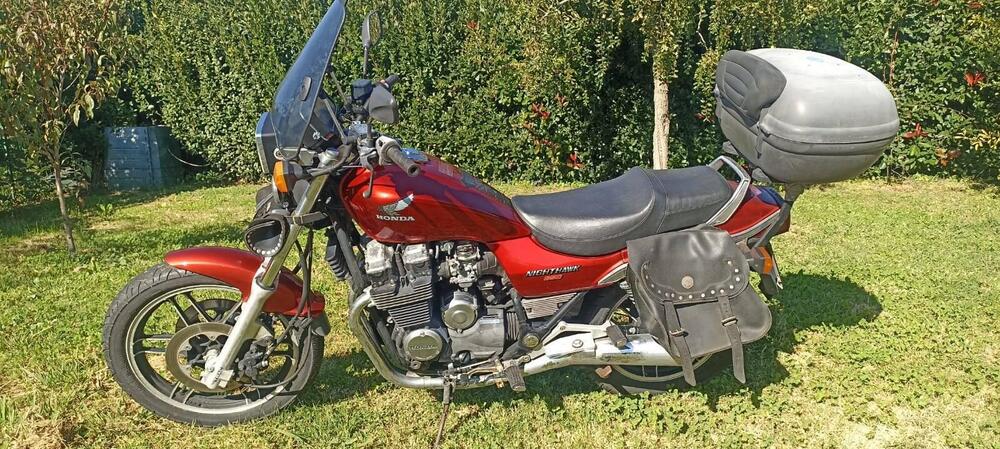 Honda CB 650 NIGHTHAWK (4)