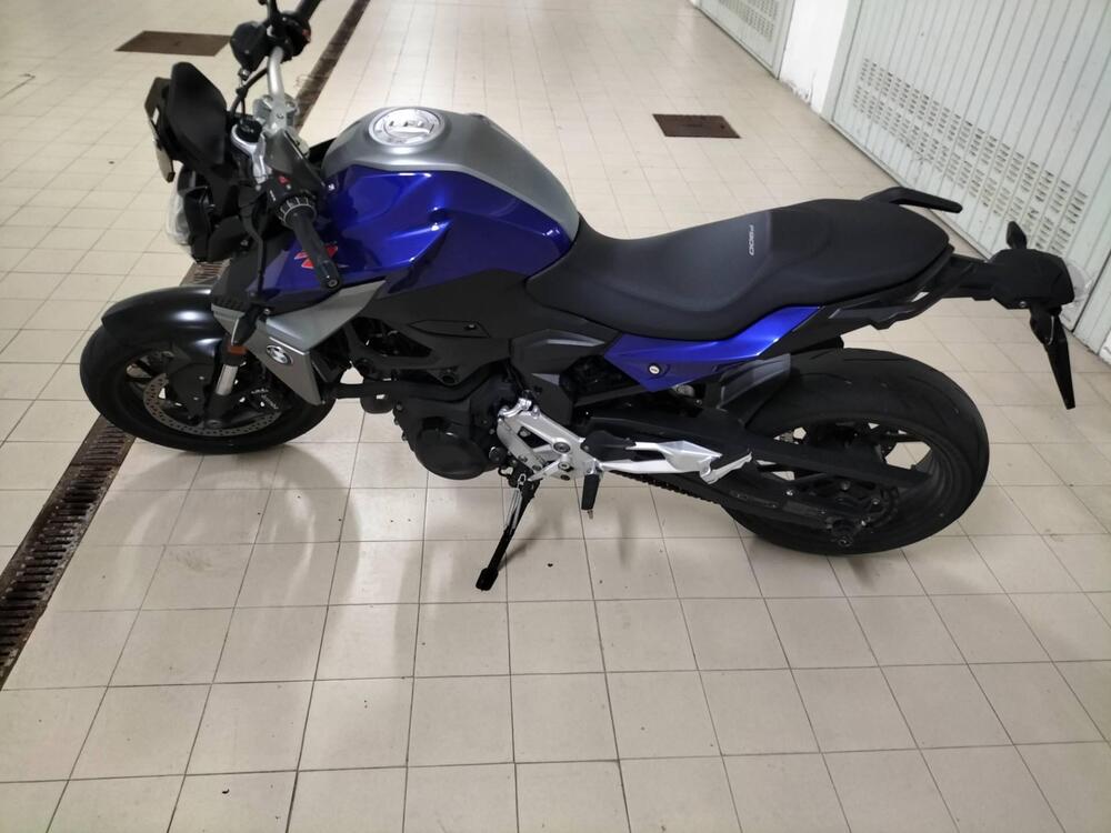 Bmw F 900 R (2021 - 24) (3)