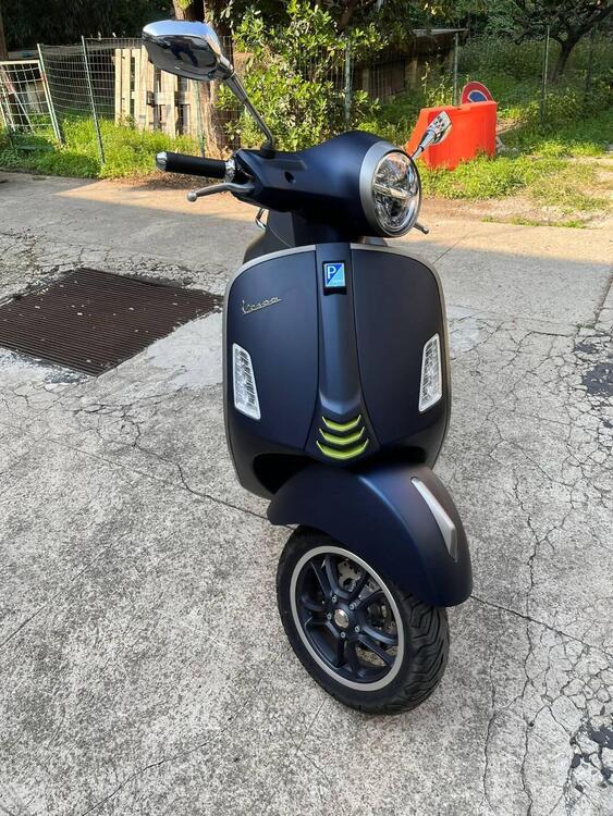 Vespa GTS 300 Super Tech (2023 - 24)
