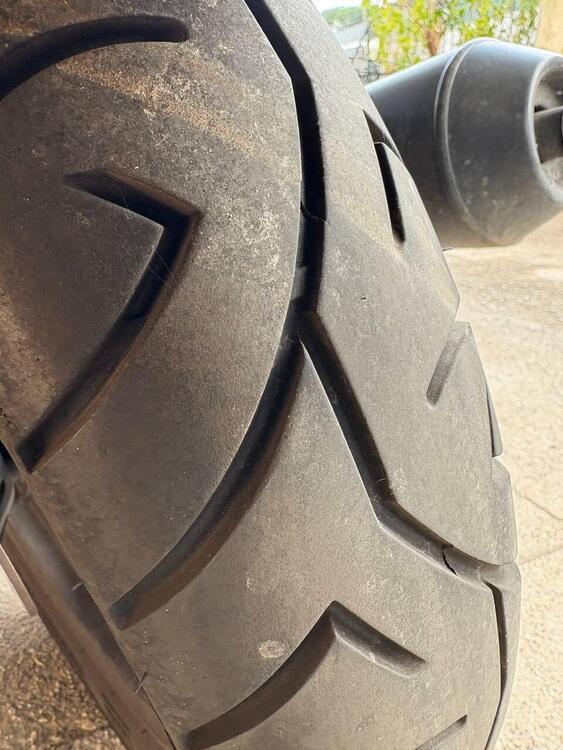 Moto Guzzi V7 III Stone Night Pack (2019 - 20) (3)