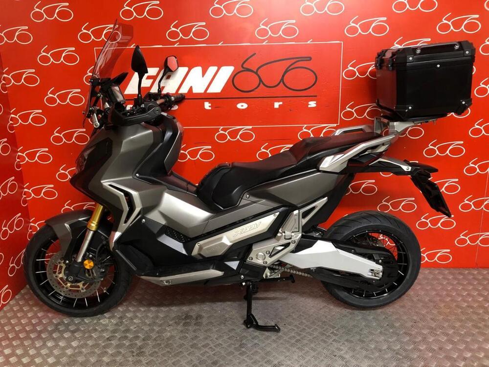 Honda X-ADV 750 (2017) (3)