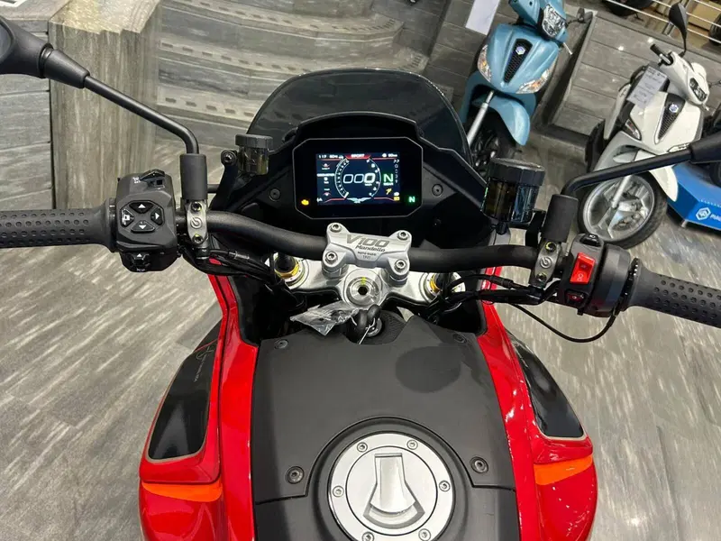 Moto Guzzi V100 Mandello Wind Tunnel (2025 - 26) (6)