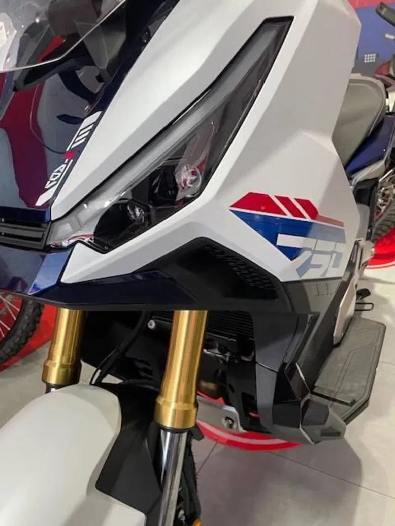 Honda X-ADV 750 Special Edition (2026) (4)