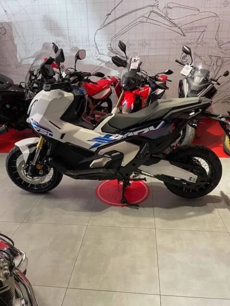 Honda X-ADV 750 Special Edition (2026) (7)