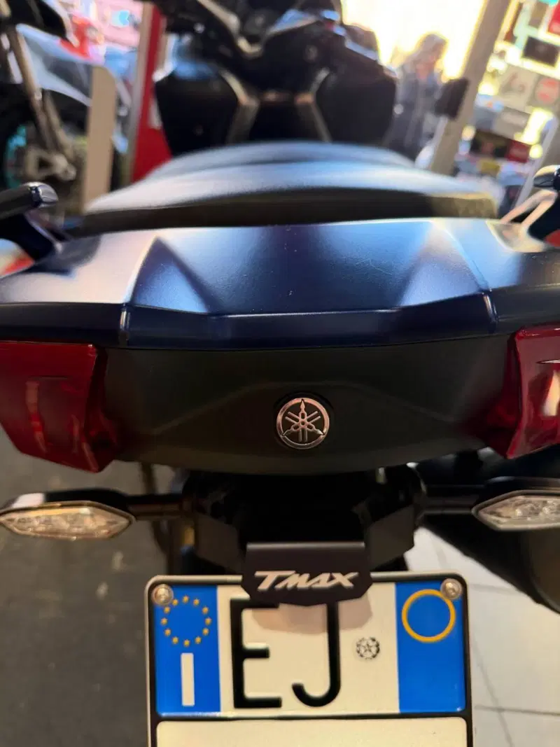 Yamaha T-Max 530 DX (2017 - 19) (5)