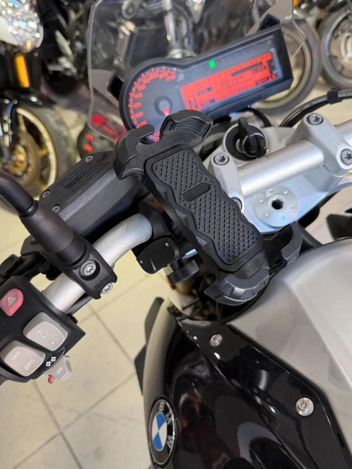 Bmw R 1200 R (2017 - 18) (7)