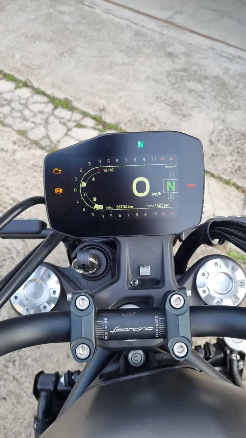 Benelli Leoncino 800 (2022 - 26) (6)