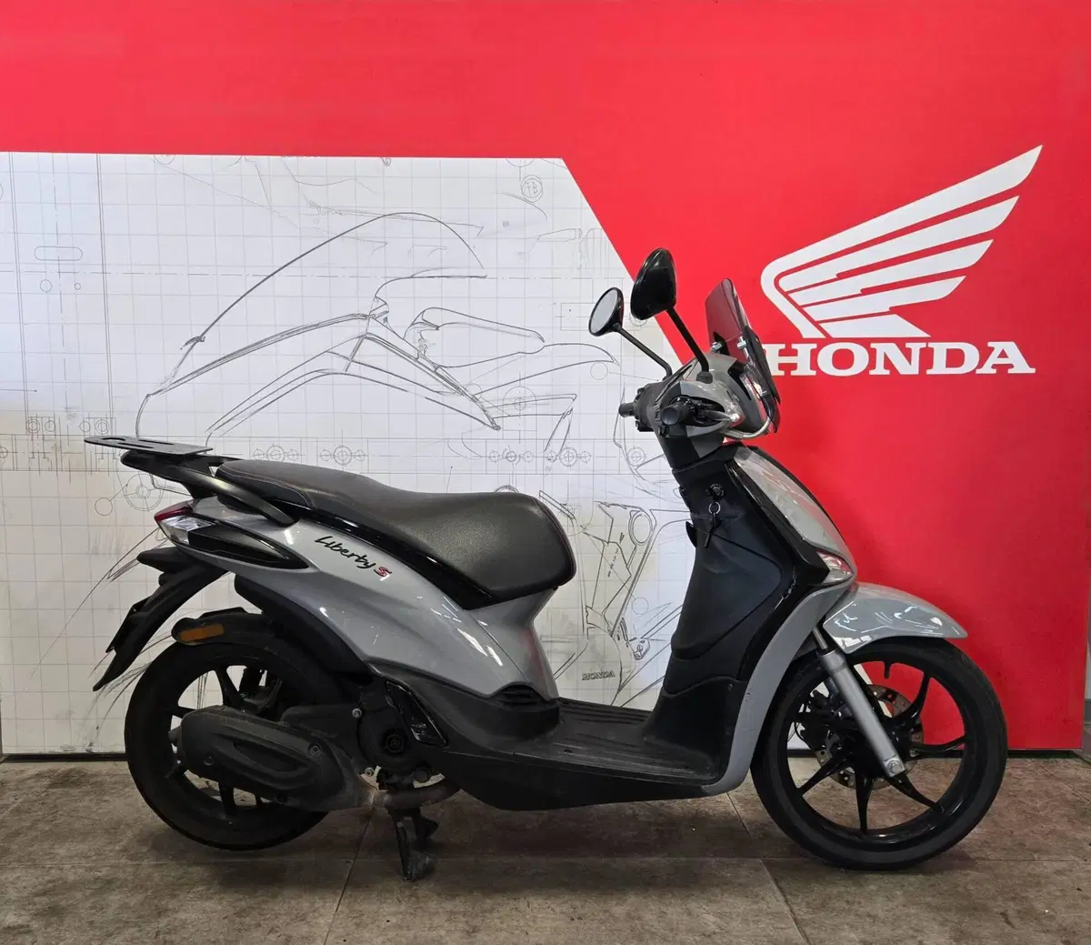 Piaggio Liberty 50 3V S (2021 - 24) (3)