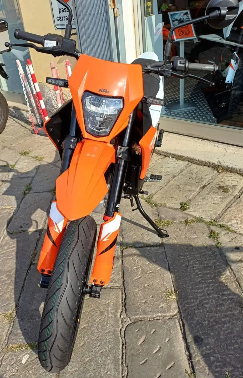KTM 125 SMC R (2025 - 26)