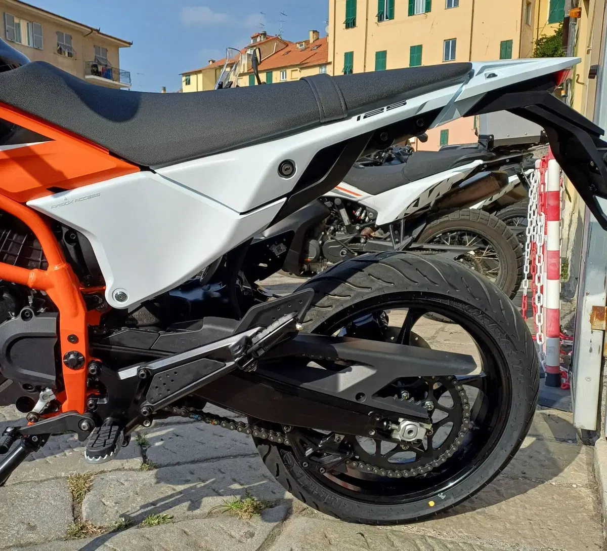 KTM 125 SMC R (2025 - 26) (6)