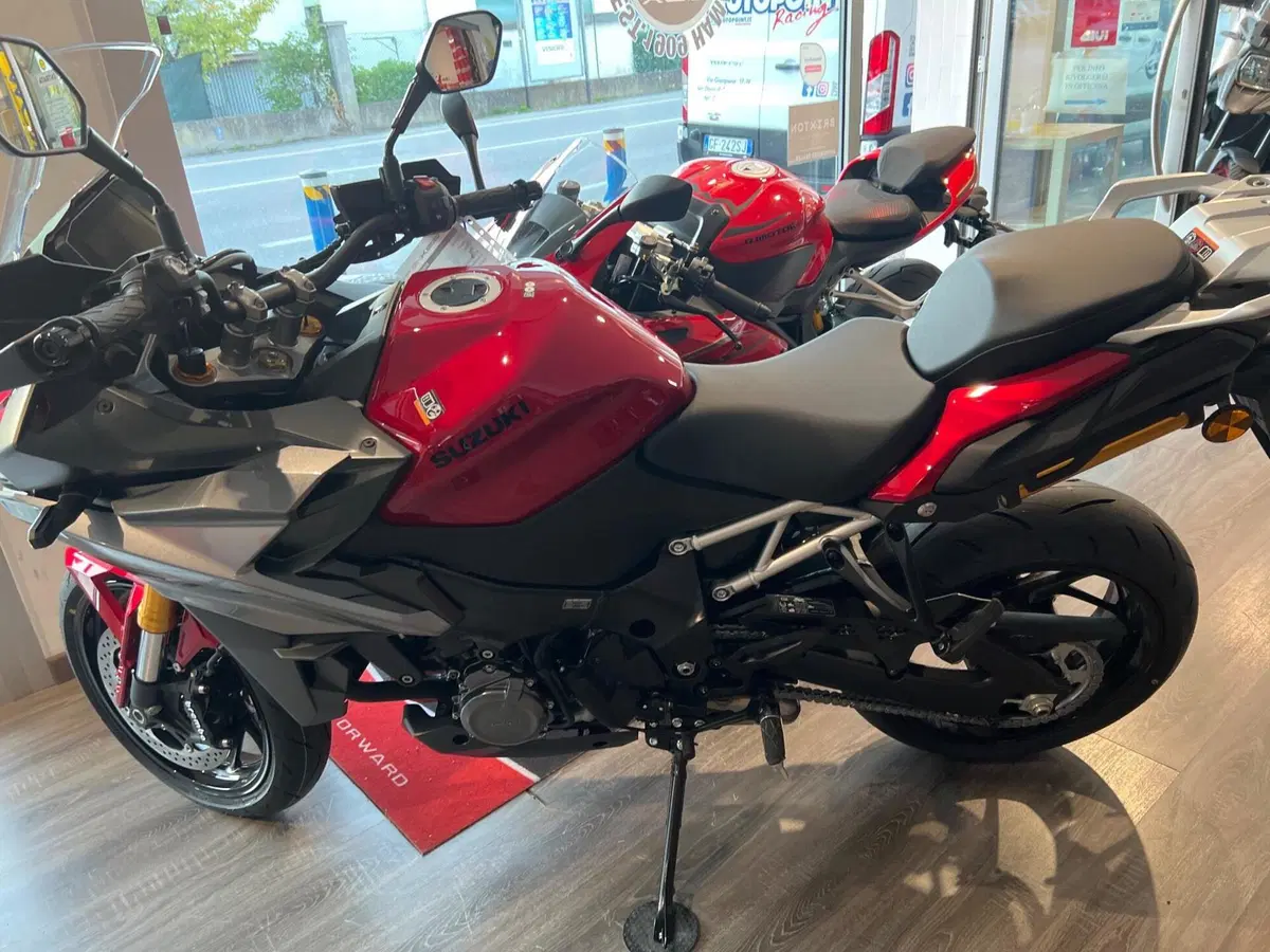 Suzuki GSX-S1000GX (2024 - 26) (2)