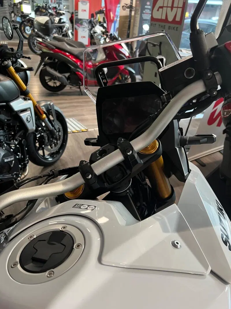 Suzuki V-Strom 800DE (2025 - 26) (4)