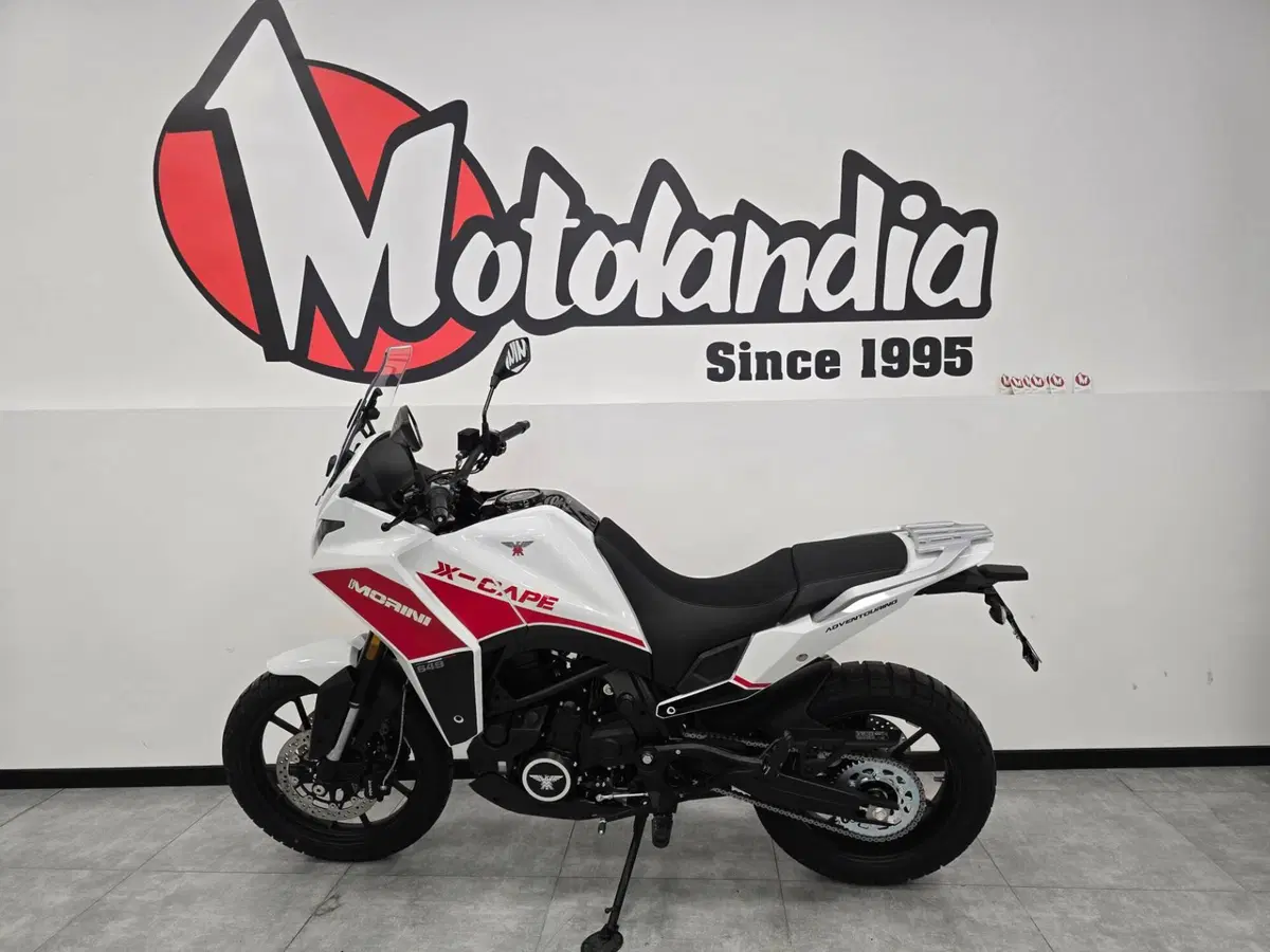 Moto Morini X-Cape 650 (2021 - 26) (2)